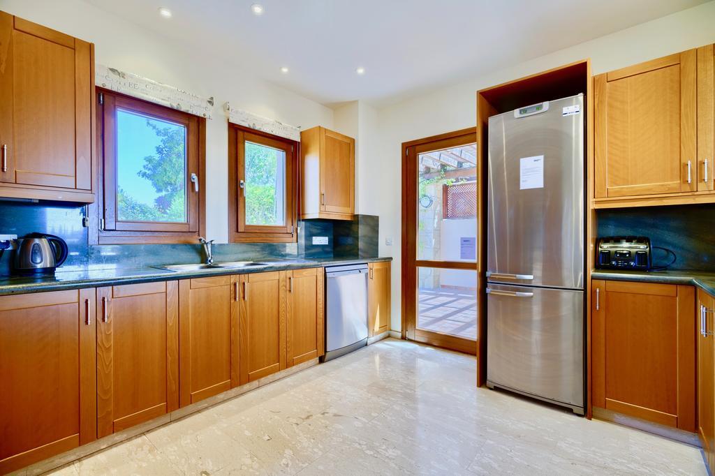 4 Bedroom Villa Helidoni With Private Infinity Pool, Aphrodite Hills Resort Kouklia Exterior foto